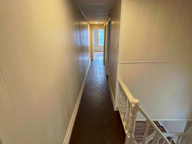 768 Beatty St — Photo 9