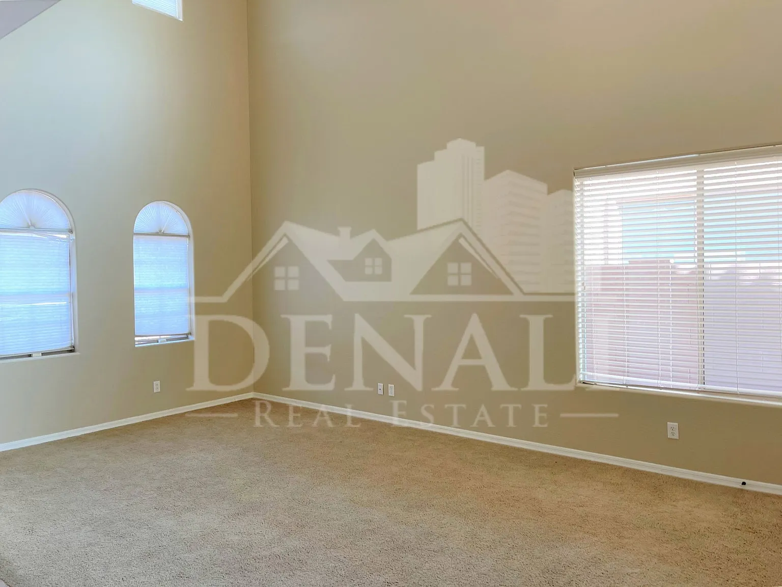 4 bed, 2.5 bath, 2211 sqft, $2,695 — Photo 2
