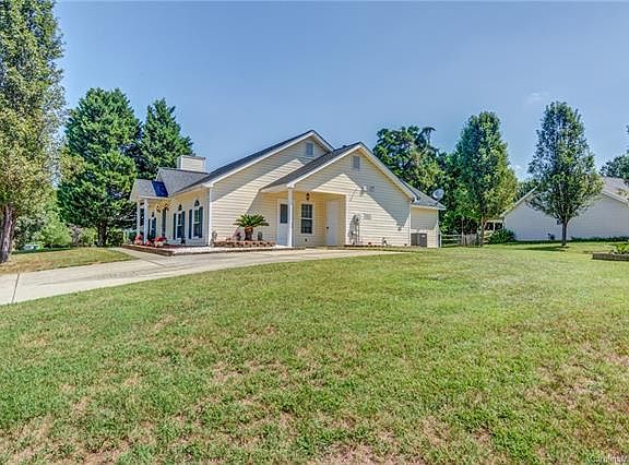 4th image of 6349 S Bend Ln