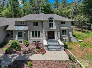 3 Fir Tree Ln, Asheville, NC 28803