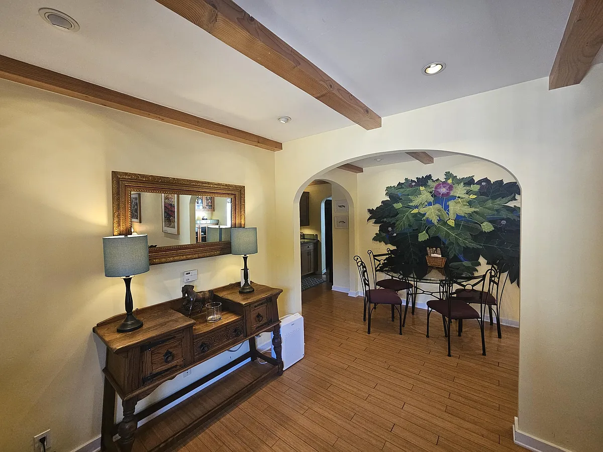 Building Photo - 1287 Coast Village Cir