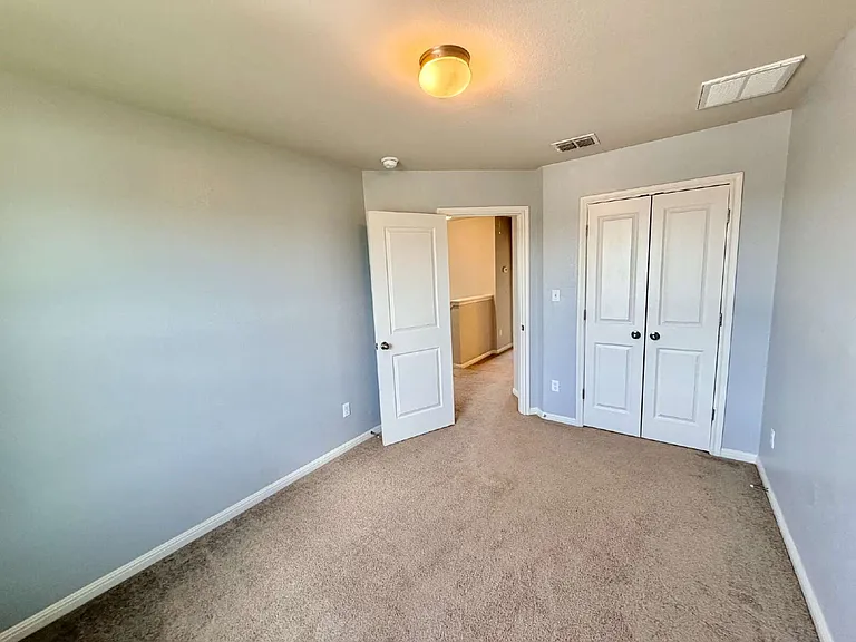 1010 Sand Post Pl — Photo 16