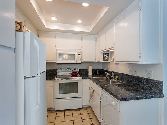 3rd image of 3939 E Allin St Unit 205