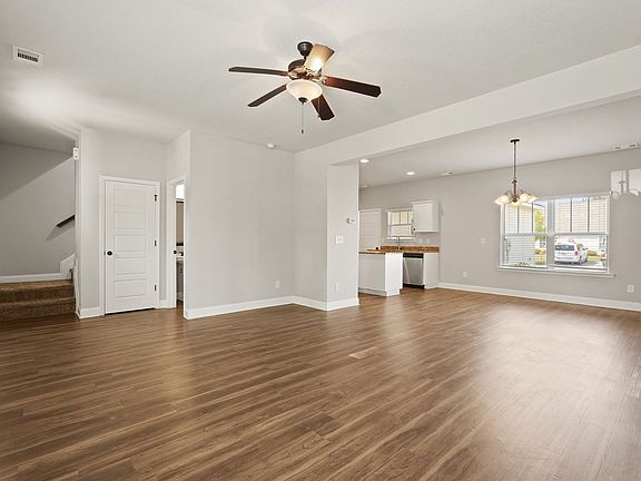 2nd image of 410 Olde Ivey Sq