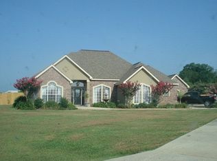 26 W Lookout Dr, Carriere, MS 39426