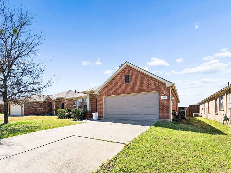 1st image of 2809 Dawn Spring Dr