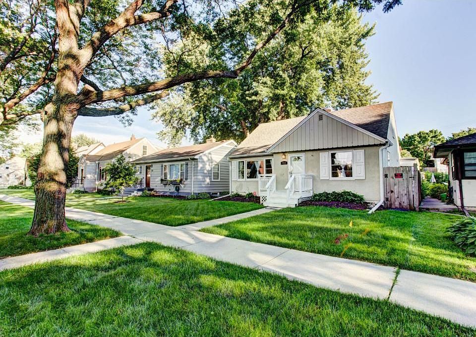 1st image of 906 Sherwood Ave