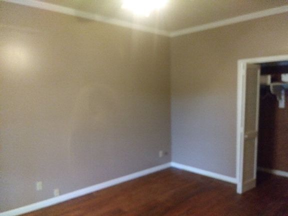 3rd image of 1013 Glensade Pl