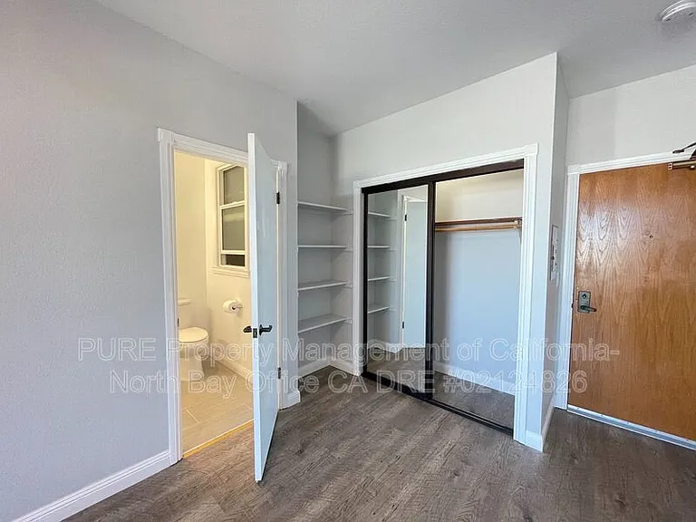 1300 Sacramento St #306 — Photo 6