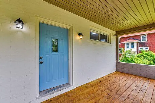 3 bed, 1.5 bath, 1588 sqft, $1,680 — Photo 2