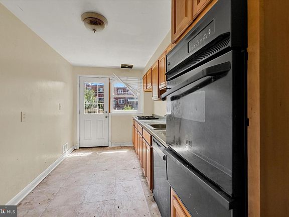 5th image of 1117 Deanwood Rd
