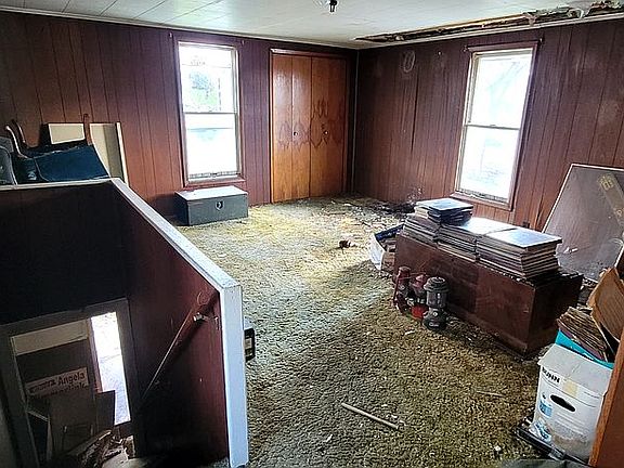 4th image of 58 S Mill St