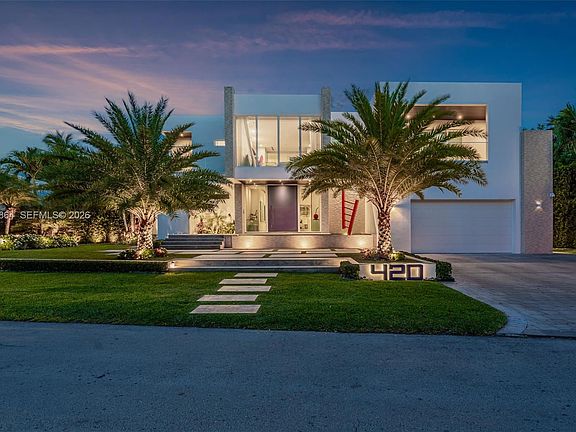 2nd image of 420 Island Dr