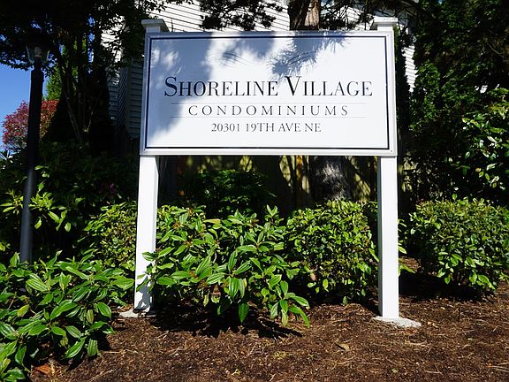 2nd image of 20301 19th Ave NE APT 402