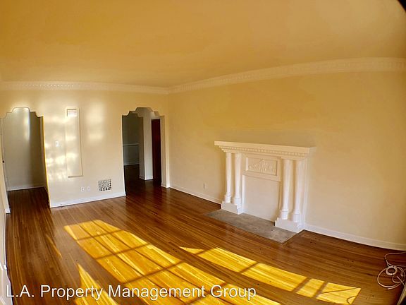 2nd image of 918 Alandele Ave
