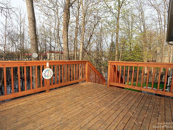4th image of 41483 Haggerty Woods Ct