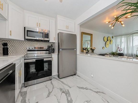 4th image of 1830 Embassy Drive #503