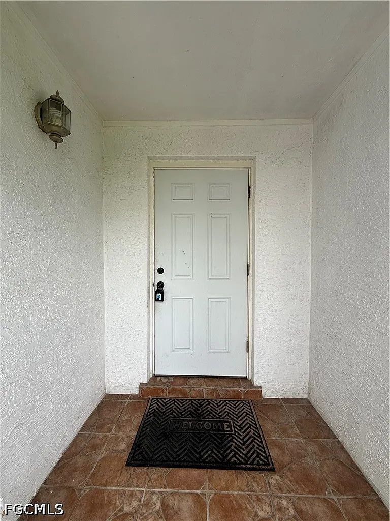 3 bed, 2.0 bath, 1590 sqft, $1,700 — Photo 3