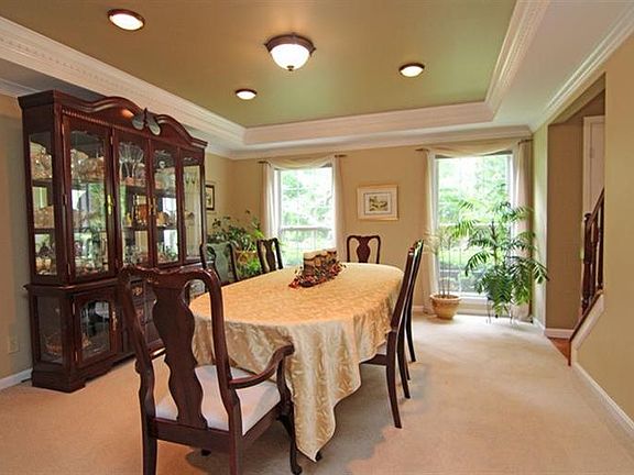 4th image of 5893 Crittenden Dr