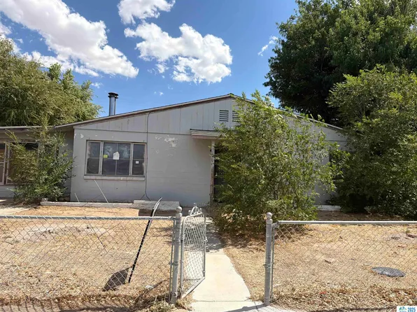 137 Spruce St, Herlong, CA 96113