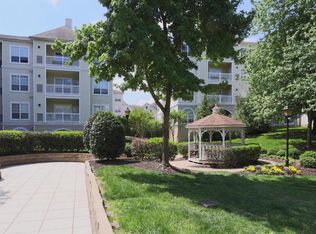 4561 Strutfield Ln APT 3405, Alexandria, VA 22311