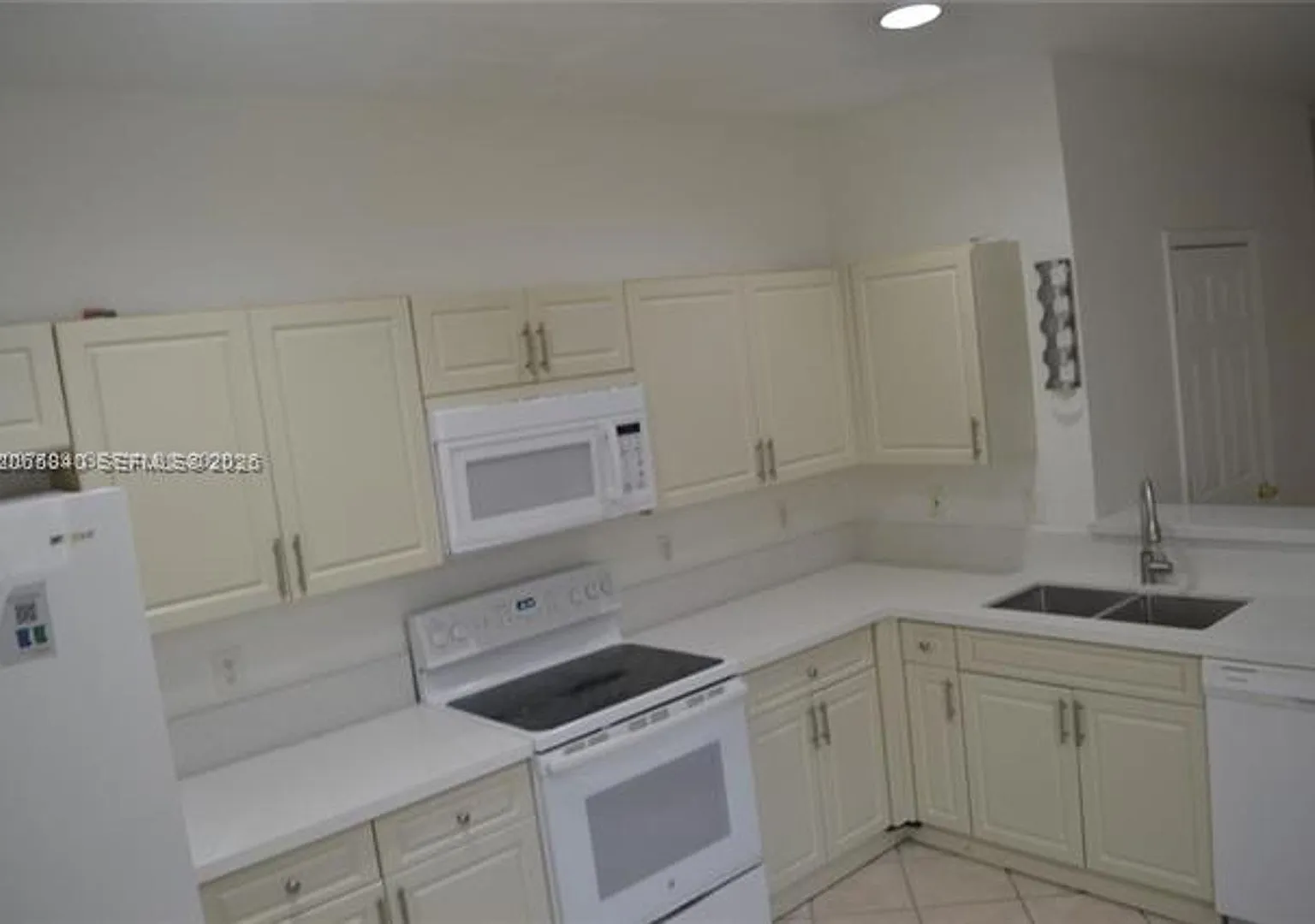3973 Orange Tree Ln th 3973, Weston, FL 33332 — Photo 1