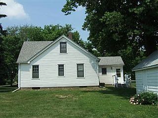 1st image of 530 Illinois Pl