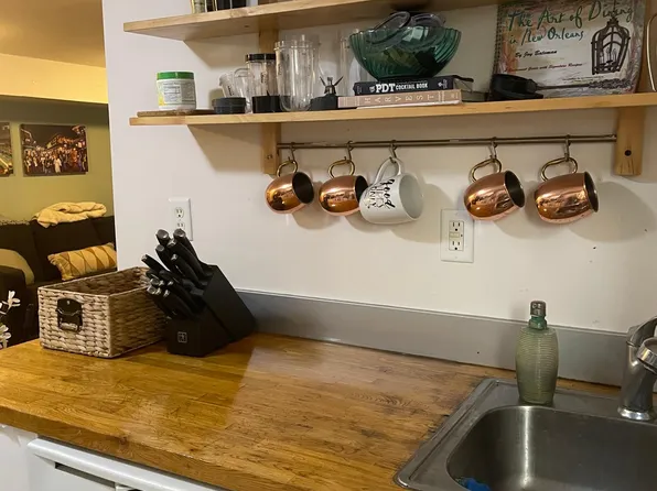 1823 Robert St #B, New Orleans, LA 70115