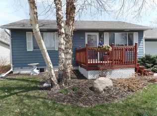 510 N Oaks Ave, Hartford, SD 57033