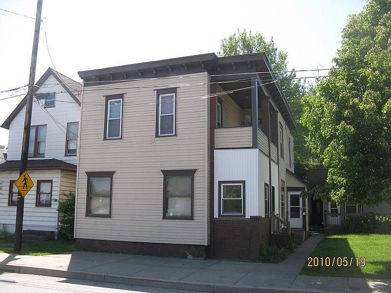 Four apartment building