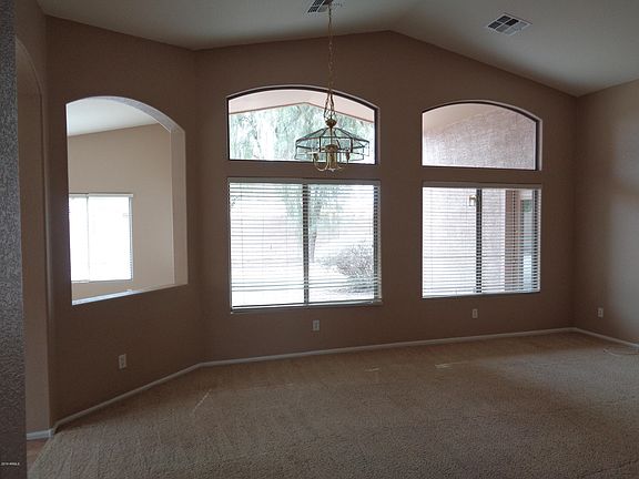 4th image of 43447 W Sunland Dr