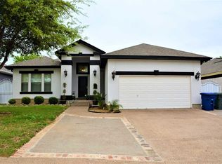 2071 Quito Loop, Laredo, TX 78045