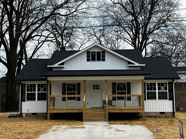 103 S Cherokee Cir, Tunnel Hill, GA 30755