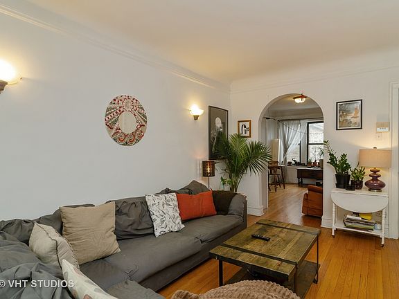 3rd image of 4213 N Kedvale Ave APT 2J