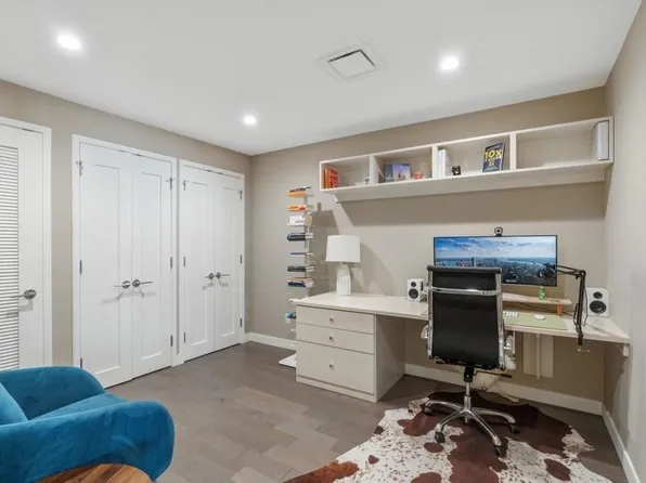 800 Avenue At Port Imperial image 18 of 33