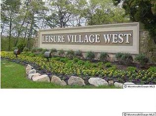 923B Liverpool Cir, Manchester, NJ 08759