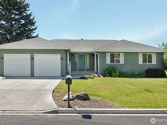 2nd image of 1202 S Eastlake Drive