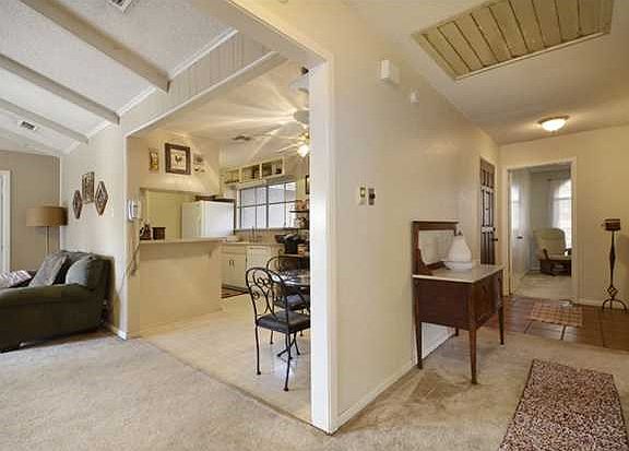 2nd image of 5903 Parkwood Dr