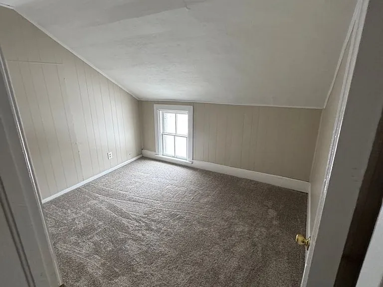 102 2nd Ave NW — Photo 11