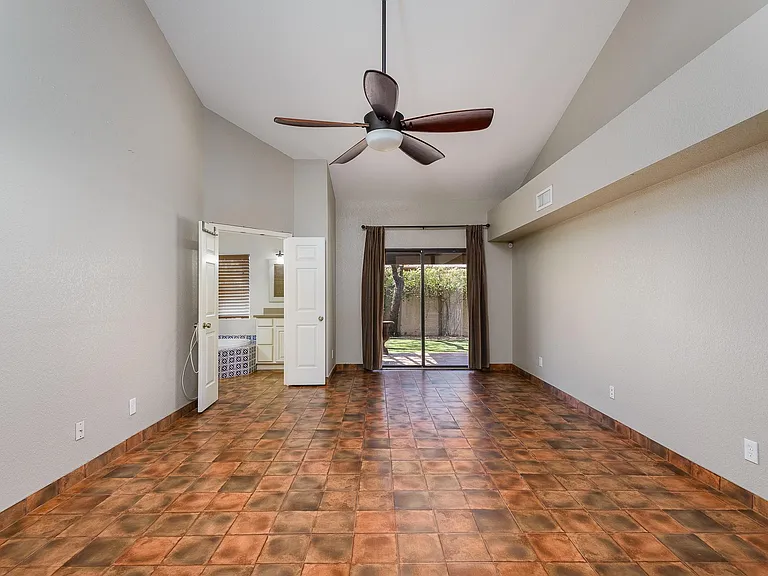 5505 E Desert Hills Dr — Photo 17