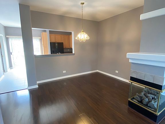 3rd image of 1774 Geneva Dr #1