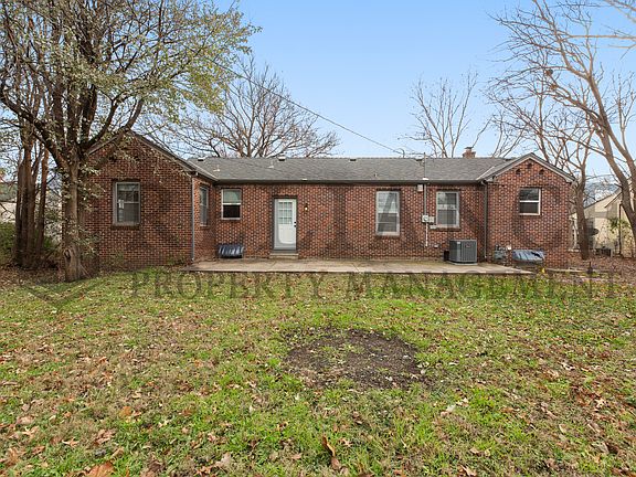 3rd image of 2318 E Mesita Dr
