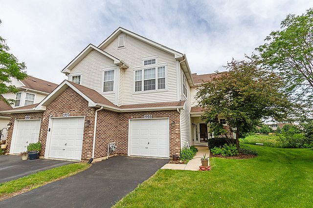1st image of 2955 Kentshire Cir #2955