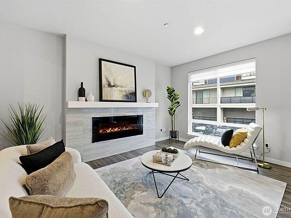 3rd image of 16021 Manor Way #D3