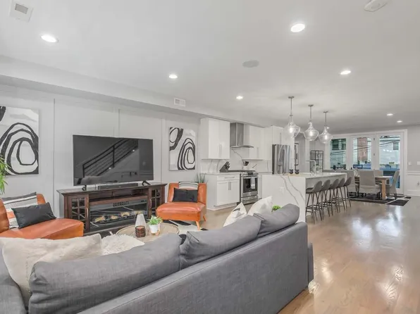 1427 Perry Pl NW, Washington, DC