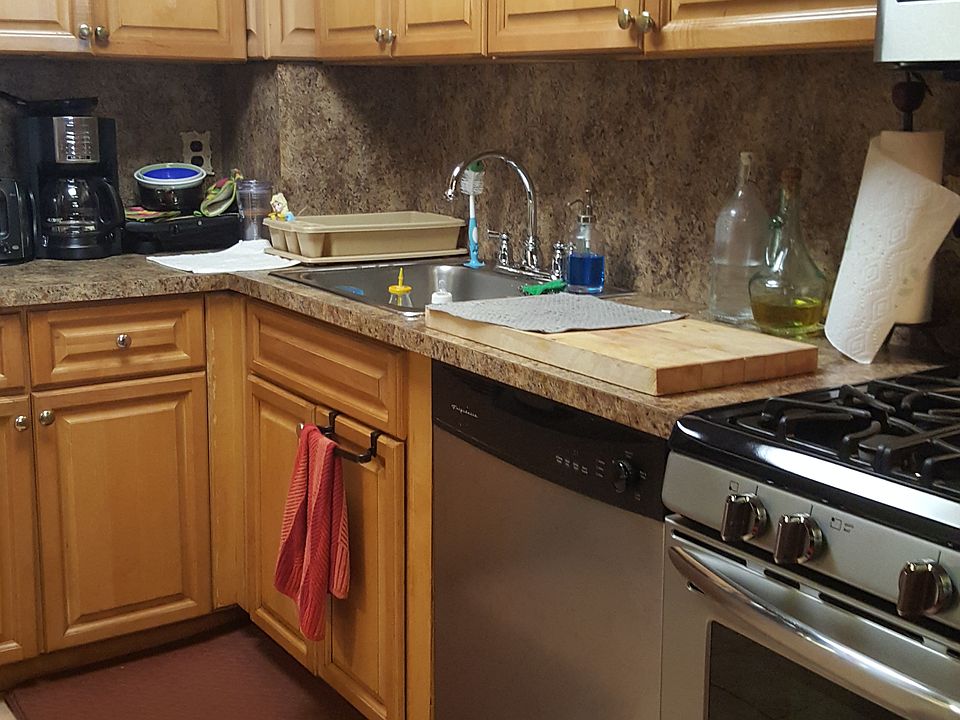 1st image of 663 Park Ave #1