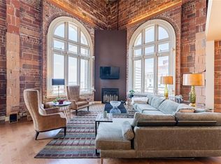 127 W 10th St APT 1406, Kansas City, MO 64105