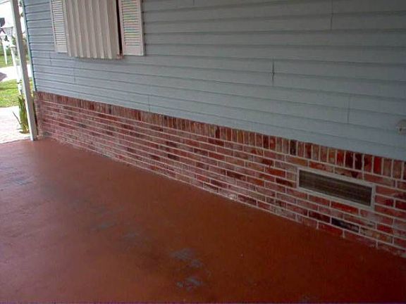 brick-look skirting