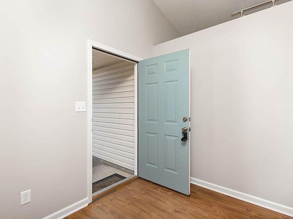 3rd image of 2157 Curtiswood Dr