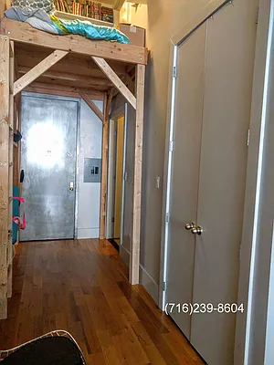 Rented by Manhattan Management LLC | media 41